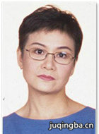 谜情家族演员剧照
