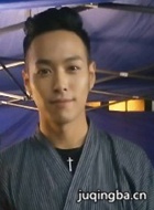 灰雁演员任思扬剧照