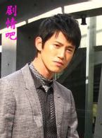 出境事务所演员吴慷仁剧照