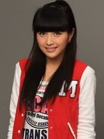 真爱谎言演员表包文婧剧照